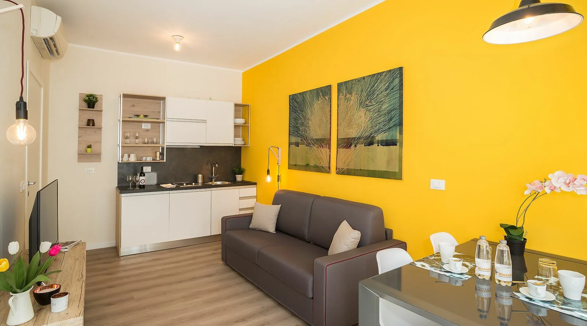 Hintown De Angeli Apartment Milan 0*,