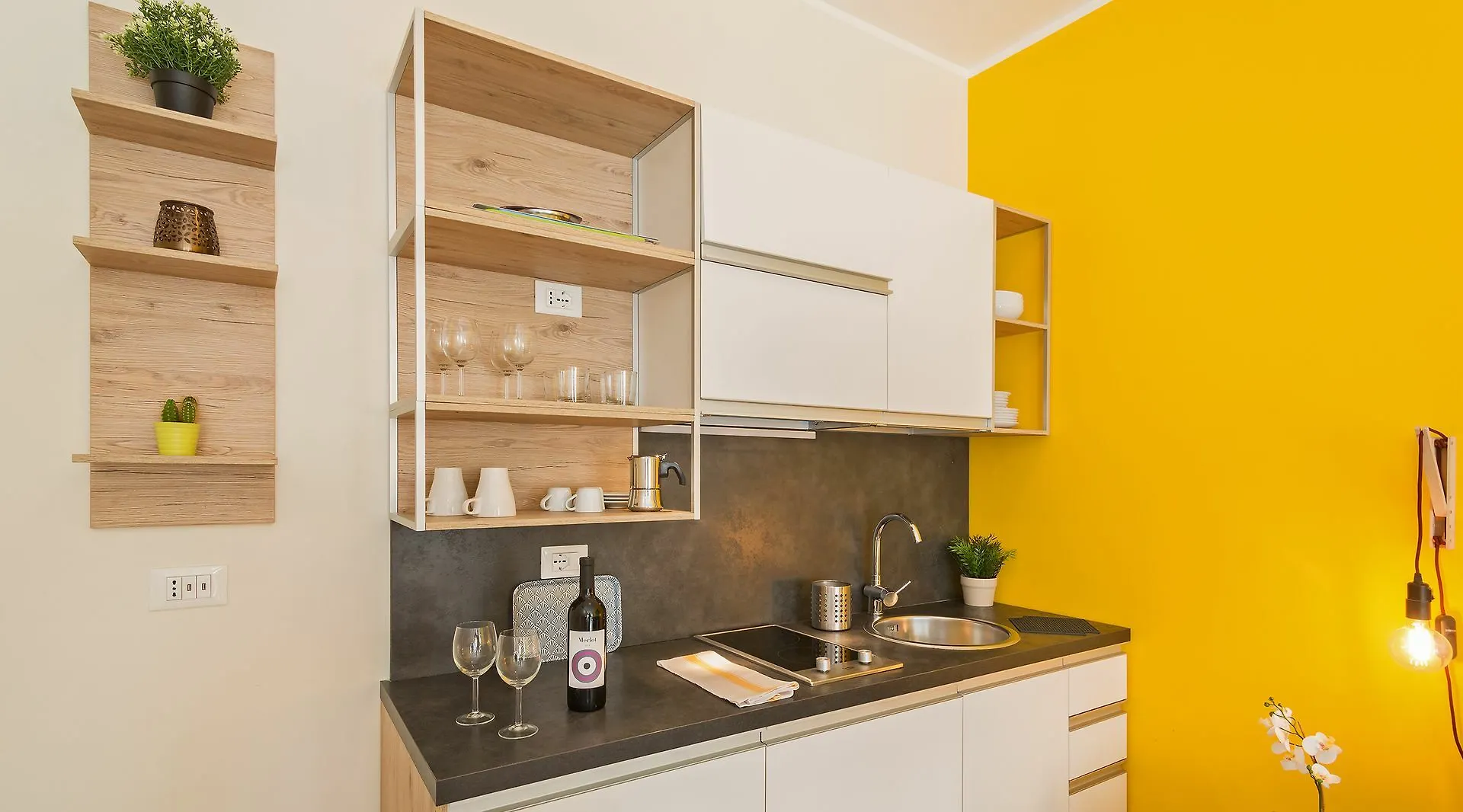 Hintown De Angeli Apartment Milan