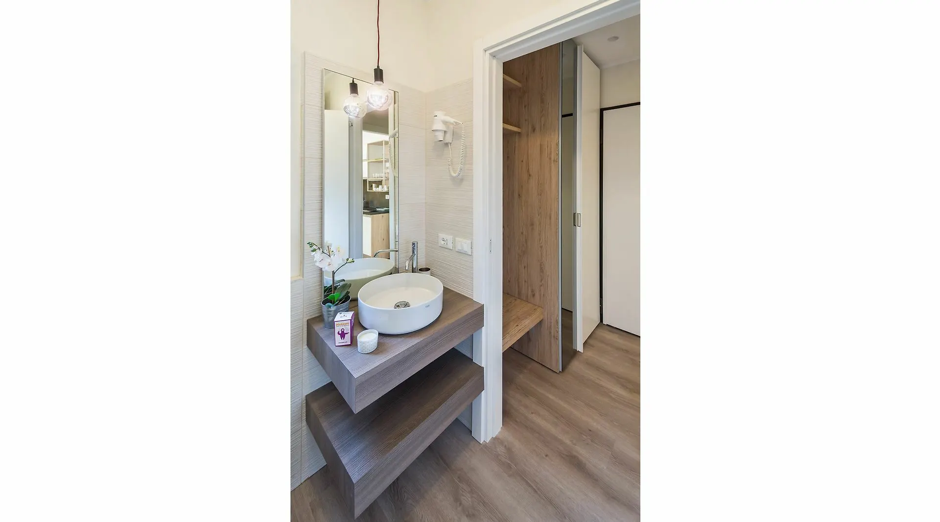 Hintown De Angeli Apartment Milan Italy